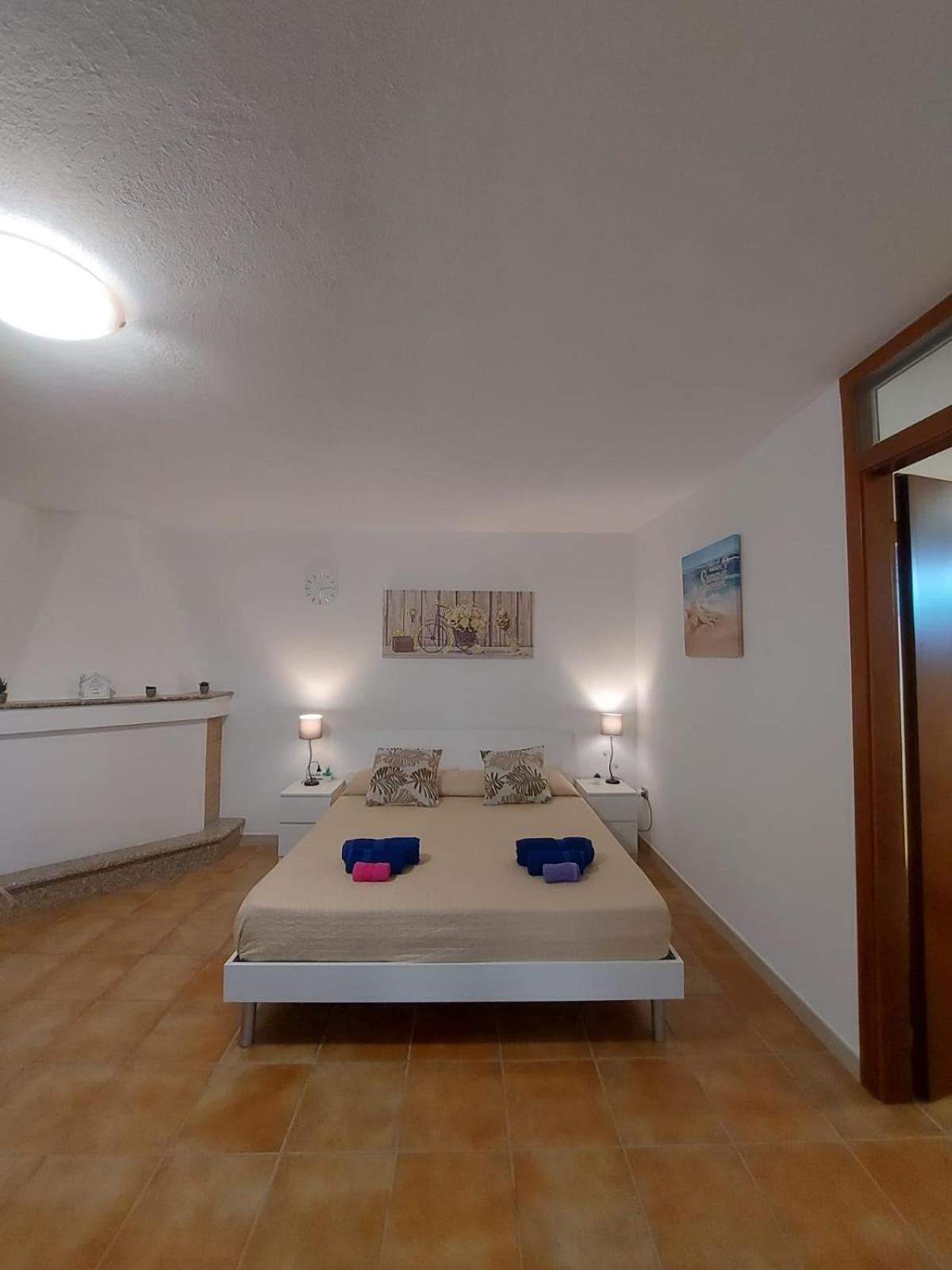 Sa Domu Villa กวาร์ตู ซานเตเลนา ภายนอก รูปภาพ
